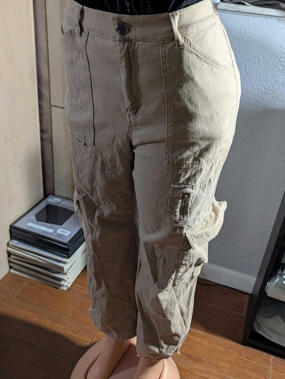 IVIR High Waisted Cargo Pants Y2K-inspired streetwear. Size M - Picture 1 of 8